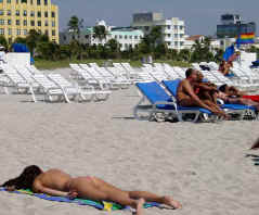 beach1.jpg (33970 octets)