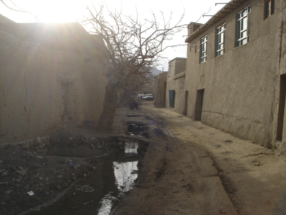De nombreux villages ont un système d'irrigation qui fait passer un petit ruisseau dans chaque propriété - Quand le ruisseau est propre c'est magnifique (mais c'est rare)