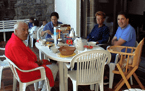 on ne fait que manger en vacances