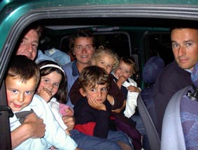 la fameuse twingo 9 places pour familles dsargentes