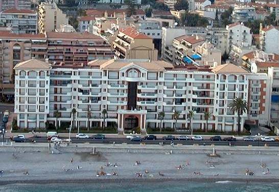 Admiral Plaza