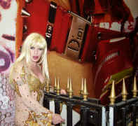 dior2.jpg (53963 octets)